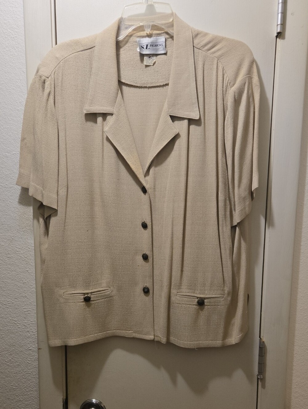 S.L. Fashions Cream Short Sleeve Button Front Blouse